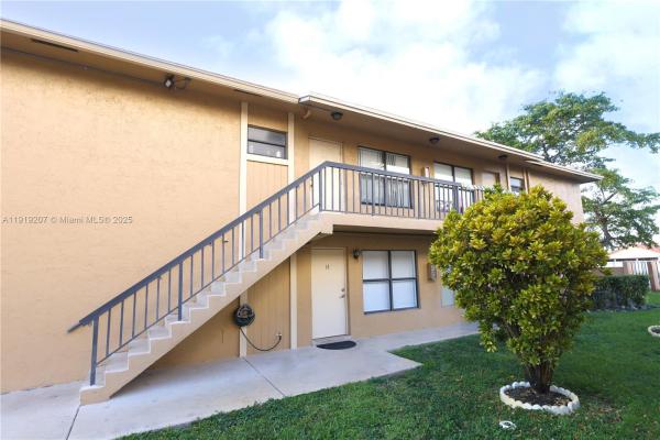 2635 W 67th Pl #14-12, Hialeah, Florida 33016, image 1
