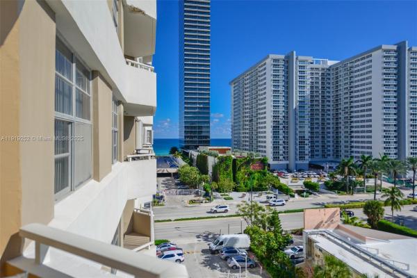 The Hemispheres, 1985 S Ocean Dr #6J, Hallandale Beach, Florida 33009, image 1