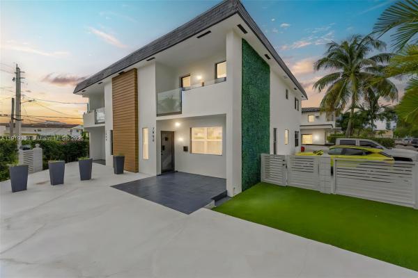 7996 Crespi Blvd #4, Miami Beach, Florida 33141, image 1