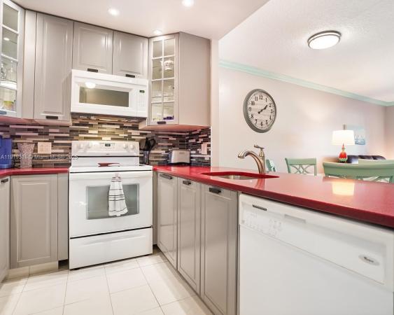 Poinciana Gardens, 4705 NW 35th St #616, Lauderdale Lakes, Florida 33319, image 1