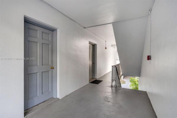 Woodside In Kendall, 9621 SW 77th Ave #204B, Kendall, Florida 33156, image 3