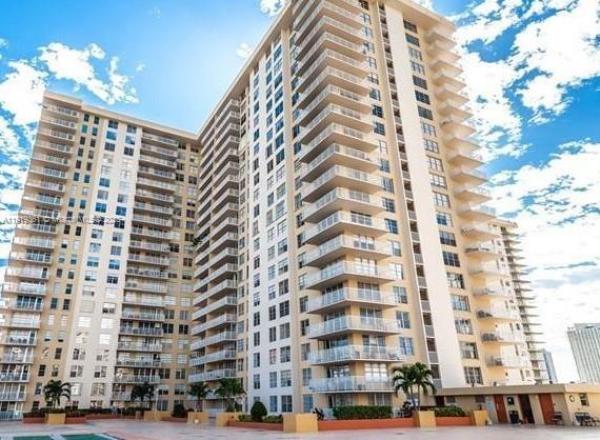 Winston Towers 400, 231 174th St #1701, Sunny Isles Beach, Florida 33160, image 1