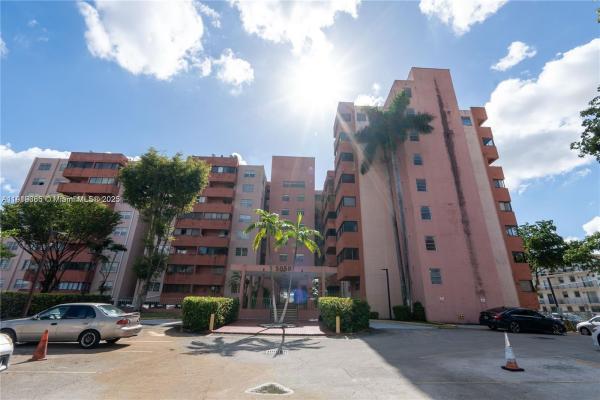 5050 Building, 5050 NW 7th St #504, Miami, Florida 33126, image 1
