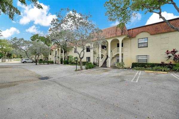 Cypress Park, 132 S Cypress Rd #518, Pompano Beach, Florida 33060, image 1