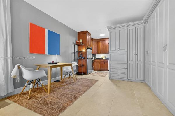 Helen Mar, 2445 Lake Pancoast Dr #4, Miami Beach, Florida 33140, image 1