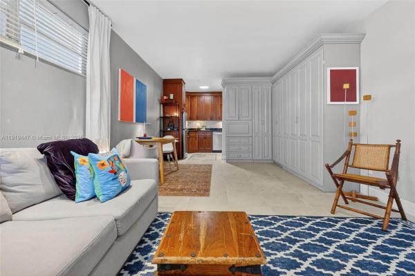 Helen Mar, 2445 Lake Pancoast Dr #4, Miami Beach, Florida 33140, image 3