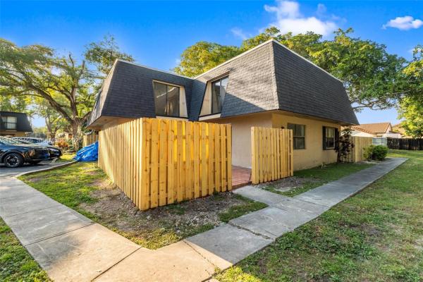 Camelot,  #103-5, The Hammocks, Florida 33186, image 1