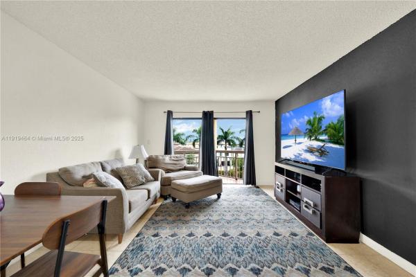 Las Vistas At Doral, 8290 Lake Dr #444, Doral, Florida 33166, image 1
