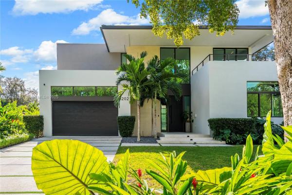 Bay Lure, 1202 NE 93rd St, Miami Shores, Florida 33138, image 2