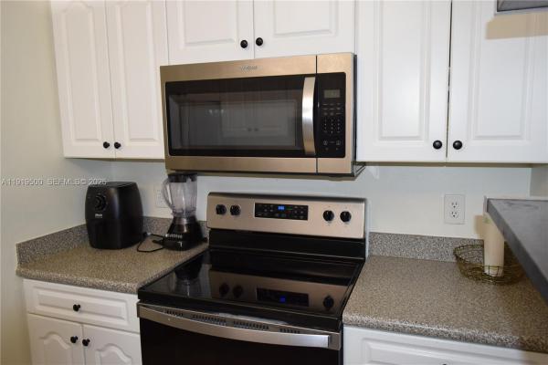 Saga Bay Gardens, 8240 SW 210th St #220, Cutler Bay, Florida 33189, image 1