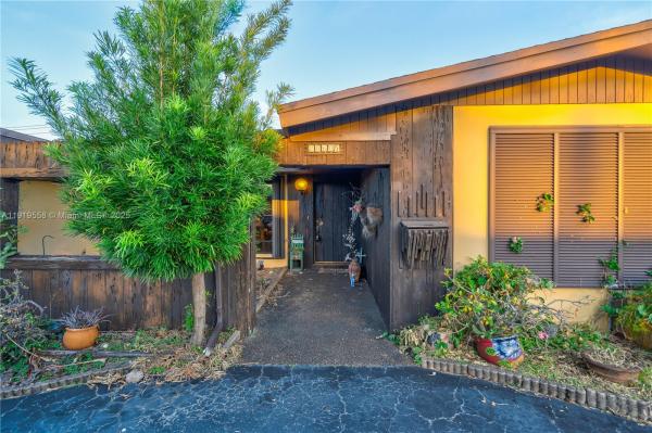 Highland Lakes, 20605 NE 19th Ct, Ojus, Florida 33179, image 2