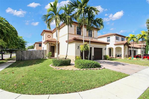 732 SE 35th Ave, Homestead, Florida 33033, image 1