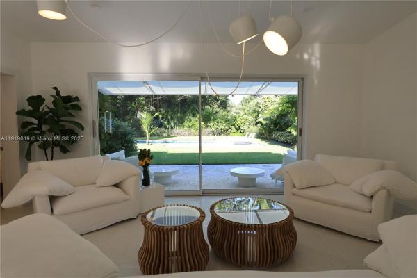 Biscayne Park Estates, 12020 NE 5th Ave, Biscayne Park, Florida 33161, image 1