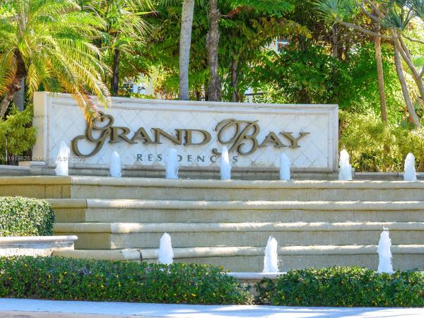 Grand Bay Residences, 445 Grand Bay Dr #303, Key Biscayne, Florida 33149, image 3