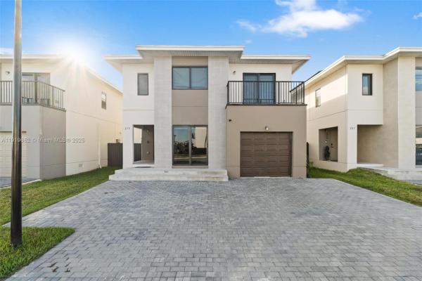 On Alba, 275 NW 13th Pl #2, Florida City, Florida 33034, image 1