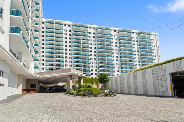 Roney Palace, 2301 Collins Ave #802, Miami Beach, Florida 33139, image 1