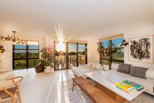 Towers Of Key Biscayne, 1121 Crandon Blvd #D402, Key Biscayne, Florida 33149, image 1