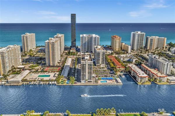Avant Garde, 2017 S Ocean Dr #409, Hallandale Beach, Florida 33009, image 1