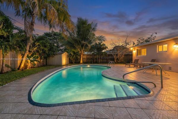 Annex Park, 371 NE 42nd Ct, Oakland Park, Florida 33334, image 1