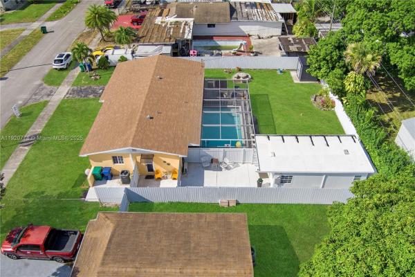Scott Lake Manor, 1321 NW 171st St, Miami Gardens, Florida 33169, image 2