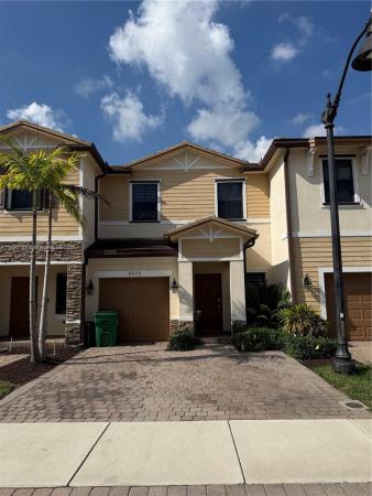 Palomino Lake, 4725 Santa Cruz Way, Davie, Florida 33314, image 1