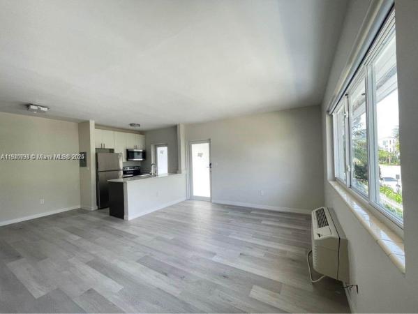 Lincoln, 1525 Michigan Ave 1 #1, Miami Beach, Florida 33139, image 1