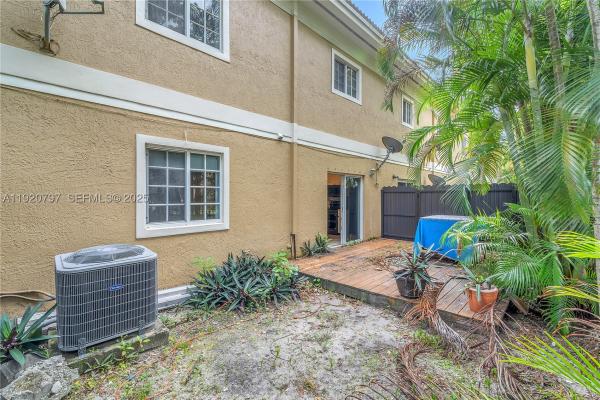 Washington Palms, 4950 Washington St #1, Hollywood, Florida 33021, image 1