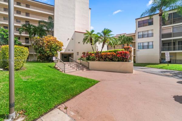 Cypress Bend, 2311 S Cypress Bend Dr #217A, Pompano Beach, Florida 33069, image 1