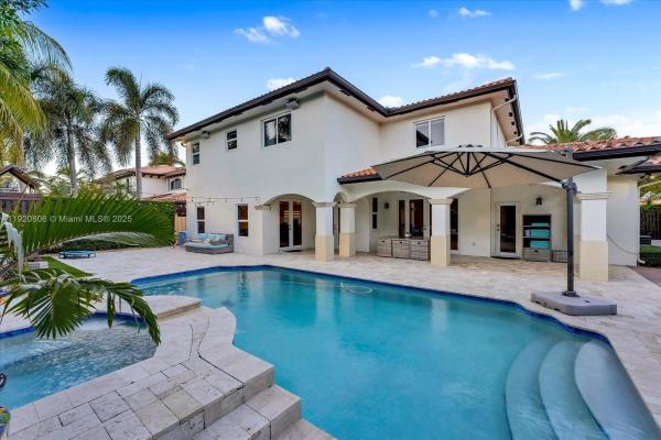 Silvercrest South, 7970 NW 156th Ter, Miami Lakes, Florida 33016, image 1