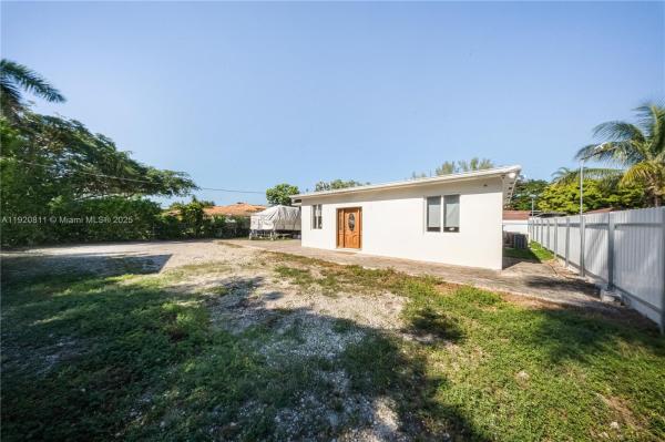 Bird Road Farmsites, 12265 SW 43rd St, Kendale Lakes, Florida 33175, image 2