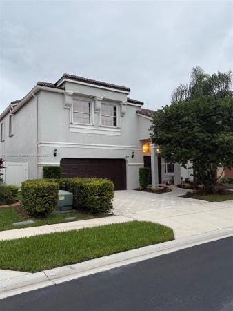 Kingsview, 1471 NW 159th Ave, Pembroke Pines, Florida 33028, image 1