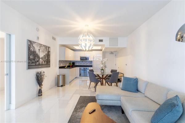 1010 Brickell, 1010 Brickell Ave #4207, Miami, Florida 33131, image 1