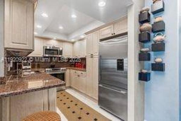 The Hemispheres, 1985 S Ocean Dr #17D, Hallandale Beach, Florida 33009, image 1