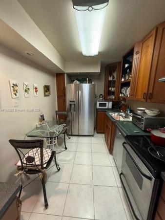 Waterview 1, 20505 E Country Club Dr #1036, Aventura, Florida 33180, image 3