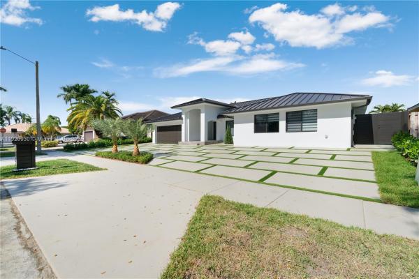 Hammocks Shores, 15563 SW 115th St, The Hammocks, Florida 33196, image 3