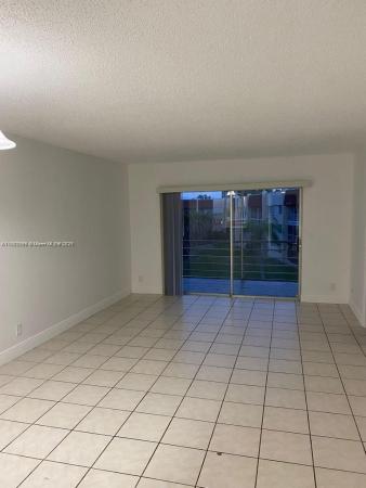 Jamestown, 1638 Embassy Dr #312, West Palm Beach, Florida 33401, image 3
