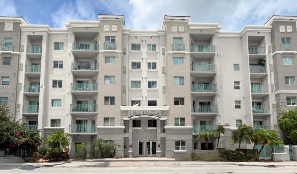 Valencia, 6001 SW 70th St #612, South Miami, Florida 33143, image 1