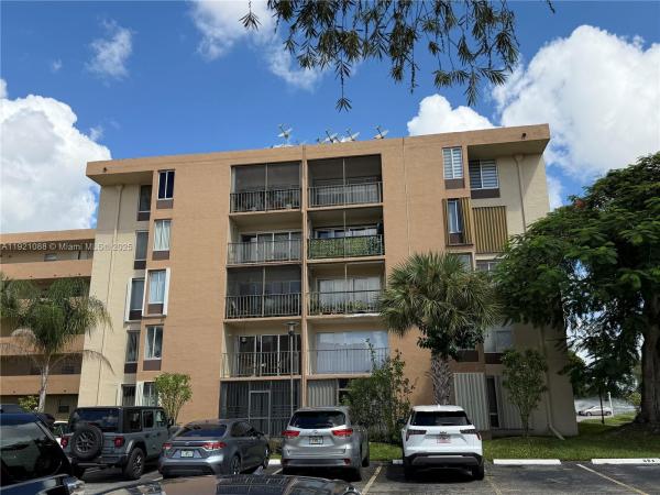 9150 Fontainebleau Blvd #509, Miami, Florida 33172, image 1