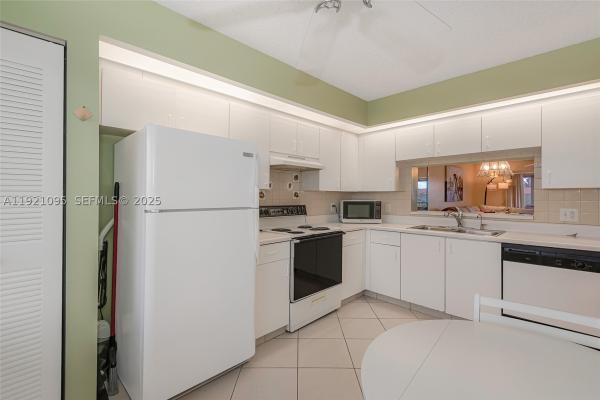 Plymouth At Century Village, 950 SW 138th Ave #409B, Pembroke Pines, Florida 33027, image 3