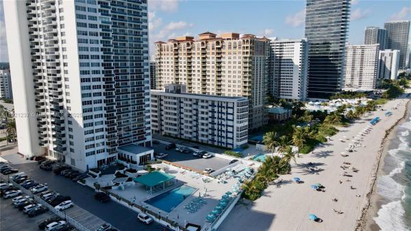 Parker Tower, 3140 S Ocean Dr #512, Hallandale Beach, Florida 33009, image 2