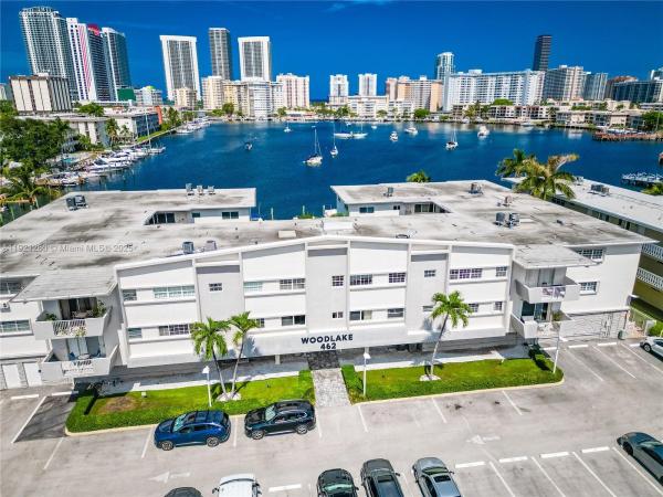 Woodlake, 462 Golden Isles Dr #305, Hallandale Beach, Florida 33009, image 1