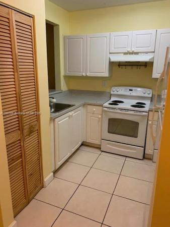 1300 NE 109th St #202, Unincorporated Dade County, Florida 33161, image 1