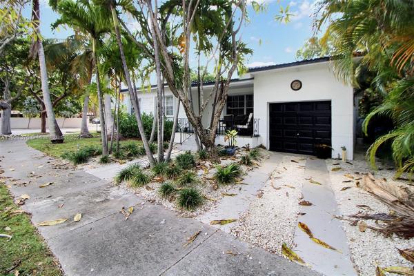 East Shenandoah, 100 SW 30th Rd, Miami, Florida 33129, image 2