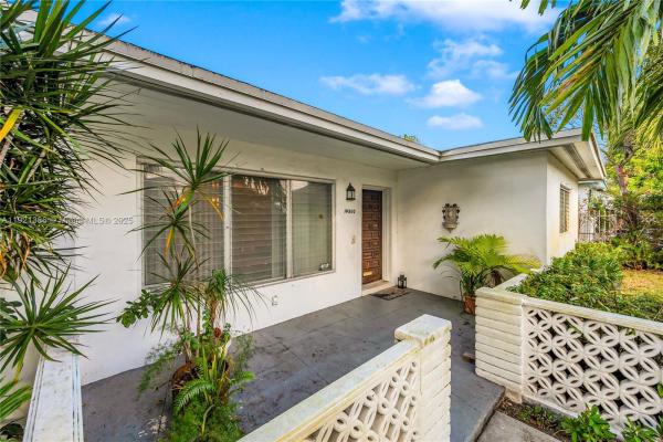 Oak Ranch Manor, 14500 NE 5th Ct, Golden Glades, Florida 33161, image 3