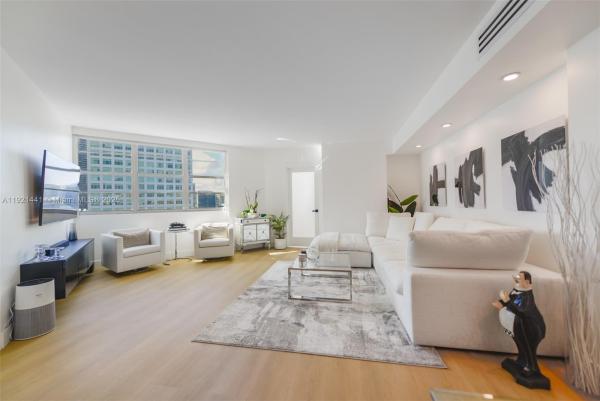 The Four Ambassadors, 801 Brickell Bay Dr #1962, Miami, Florida 33131, image 1