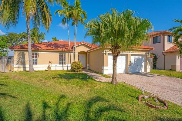Monterey Lakes, 9305 SW 212th Ter, Cutler Bay, Florida 33189, image 2
