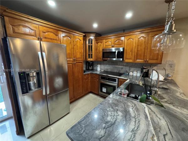 Sweetwater Creek, 550 SW 115th Ave #306F, Sweetwater, Florida 33174, image 2