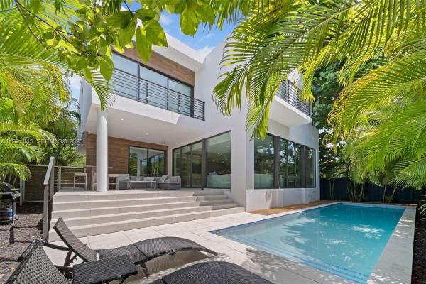 Nautilus, 4740 Alton Rd, Miami Beach, Florida 33140, image 2