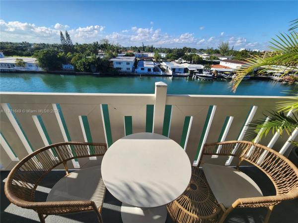 Waterway Plaza, 7900 Tatum Waterway Dr #506, Miami Beach, Florida 33141, image 1