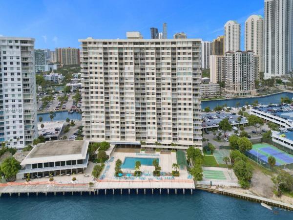 Arlen House Central, 300 Bayview Dr #308, Sunny Isles Beach, Florida 33160, image 1